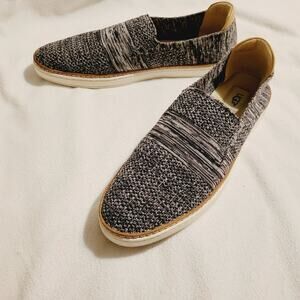 Ugg Womens Sammy black and white slip on casual shoes size 12